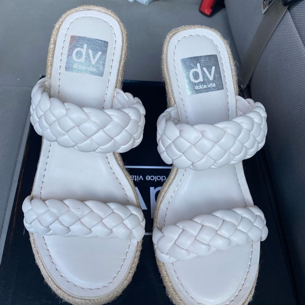 Dolce Vita Heels - DV Lagoona in Ivory
